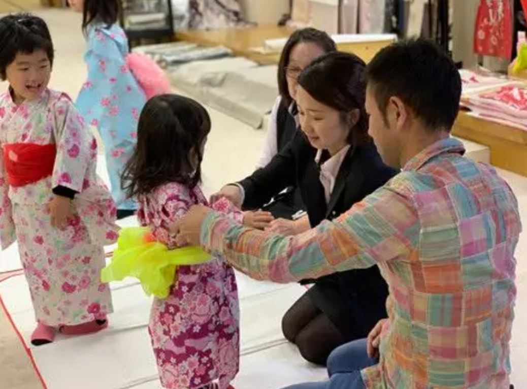 日本国际儿童画展&藤幼儿园夏令营
